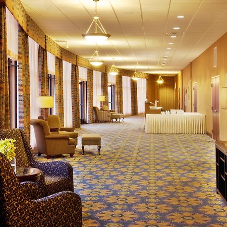 Holiday Inn Quincy By Ihg Exterior foto