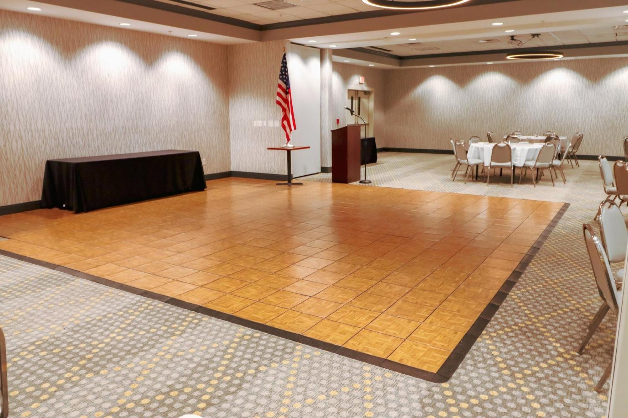 Holiday Inn Quincy By Ihg Exterior foto